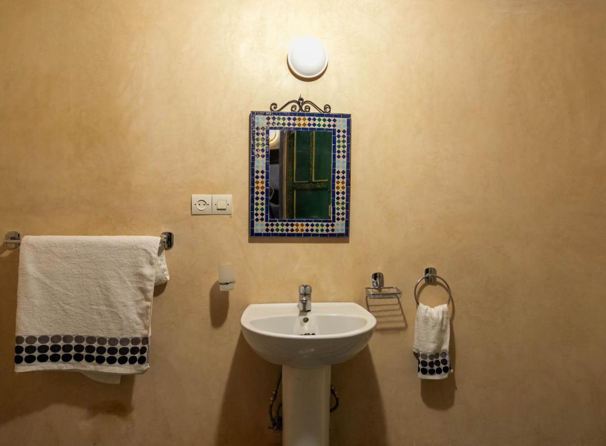 Riad Qamar Fez Экстерьер фото
